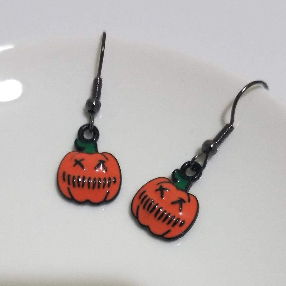 Spooky New Halloween Pumpkin Earrings